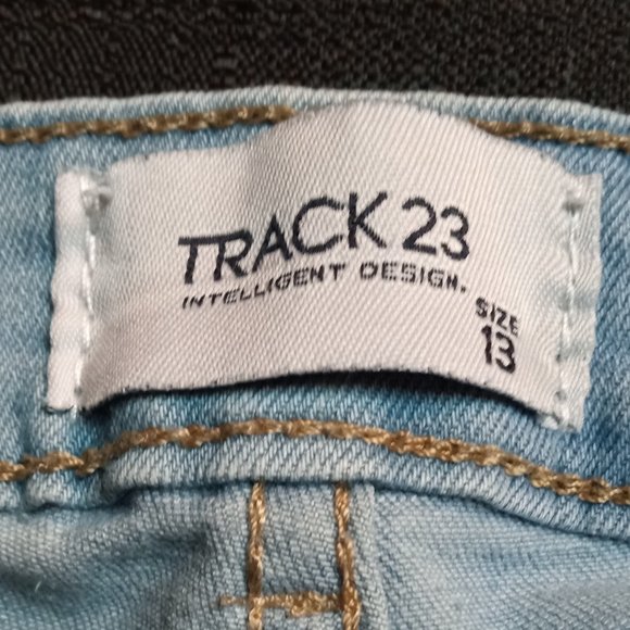 NWOT Track 23 Jeans Women's Blue Skinny Mid Rise Denim Distressed Jean Size 13 - Picture 6 of 9